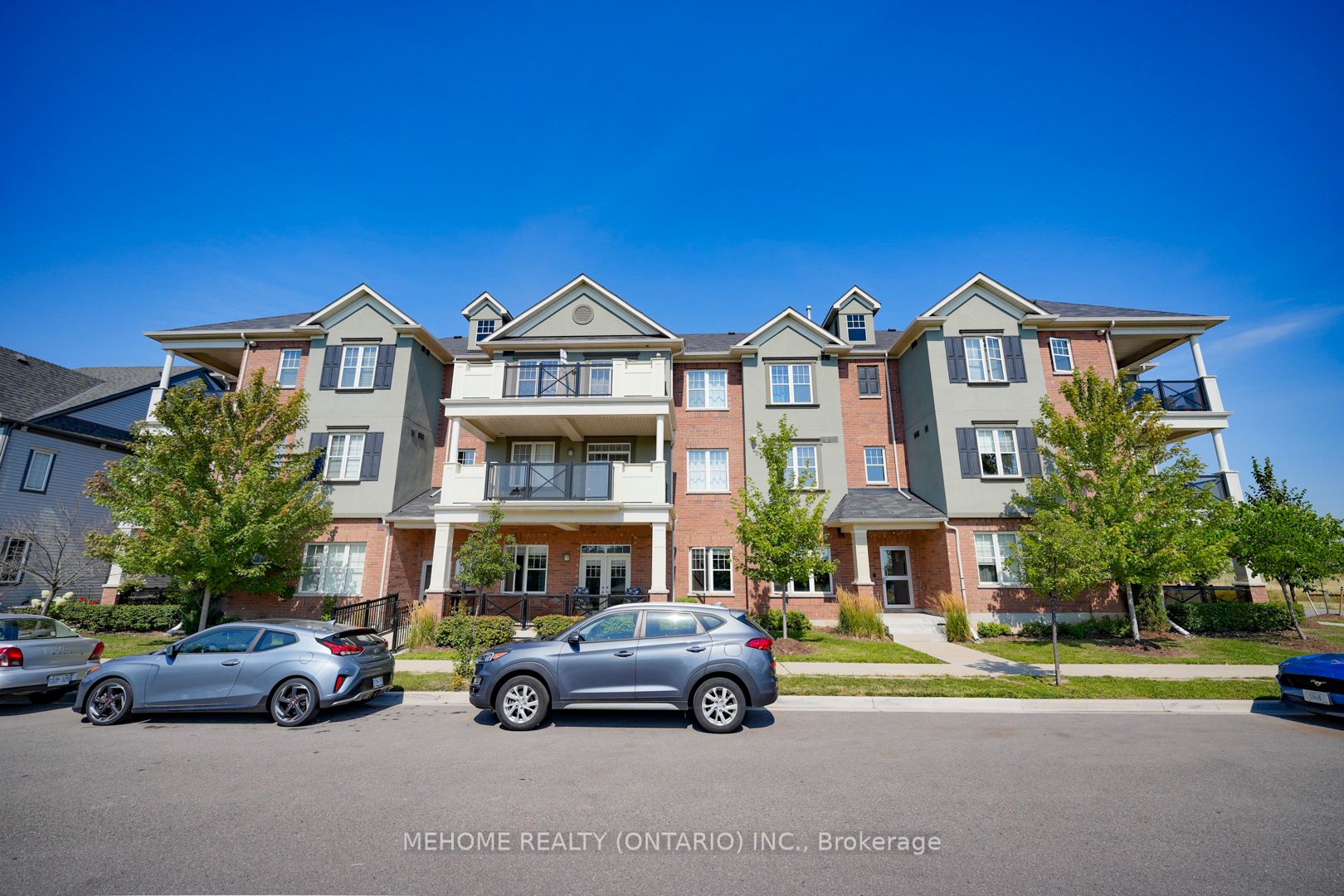 275 Roxton Rd, #203