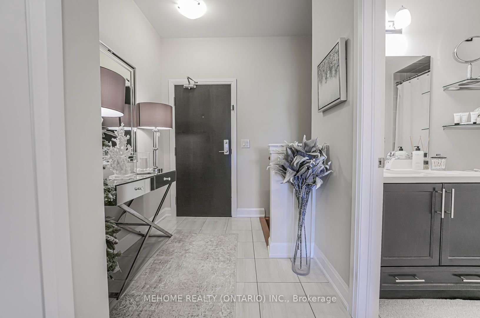 275 Roxton Rd, #203