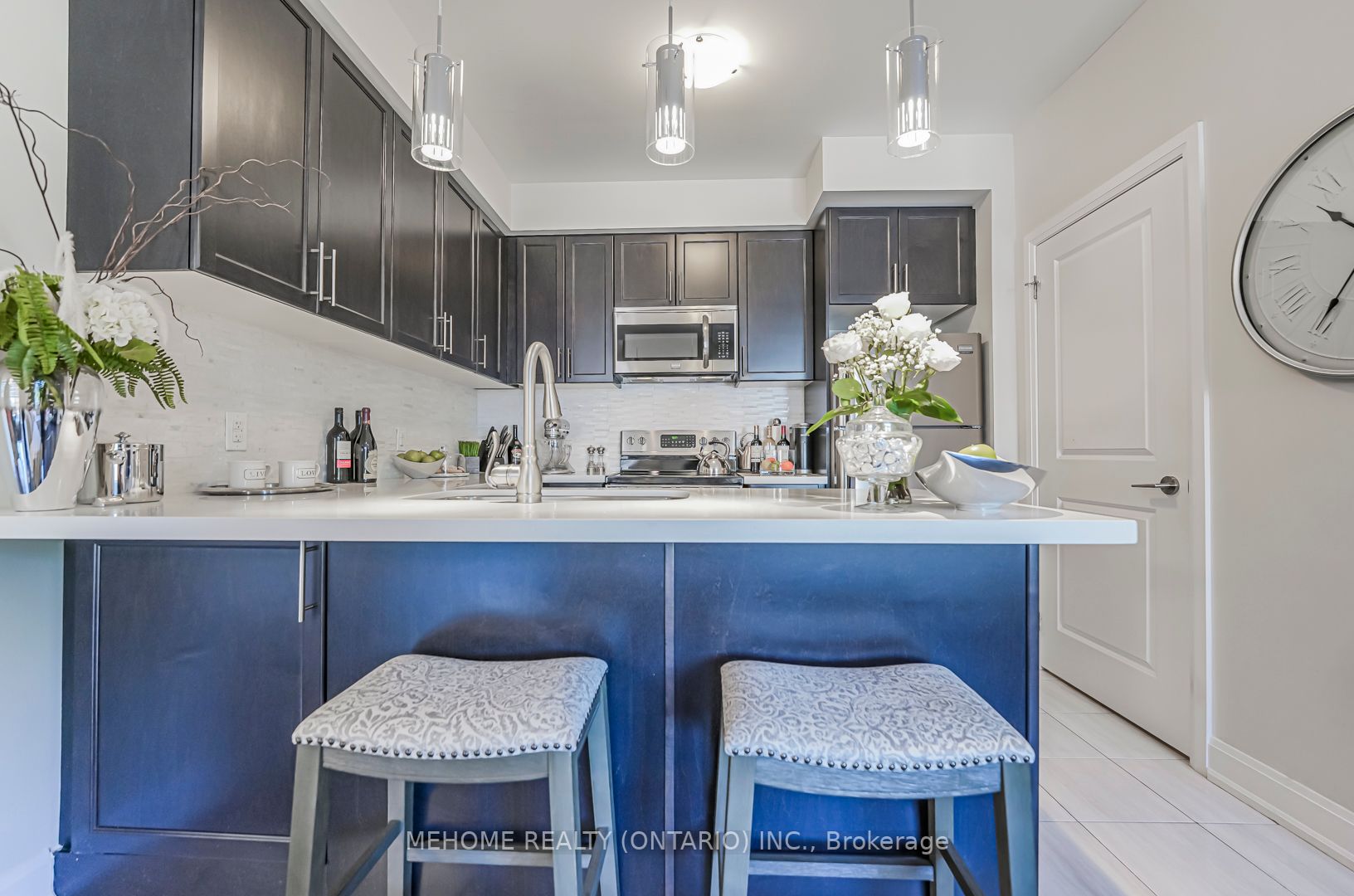 275 Roxton Rd, #203