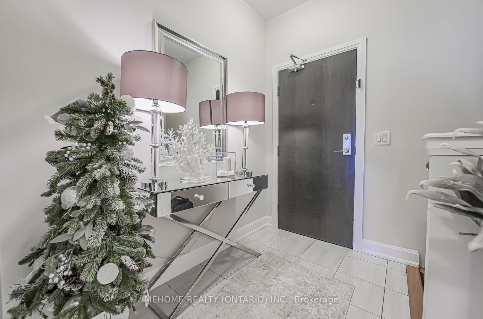 275 Roxton Rd, #203