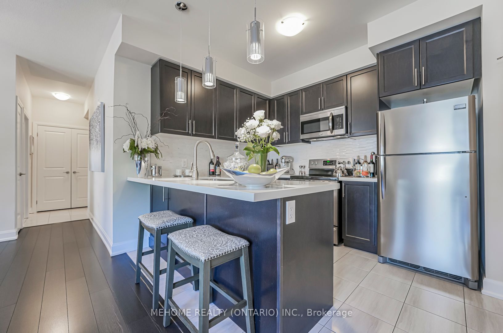 275 Roxton Rd, #203