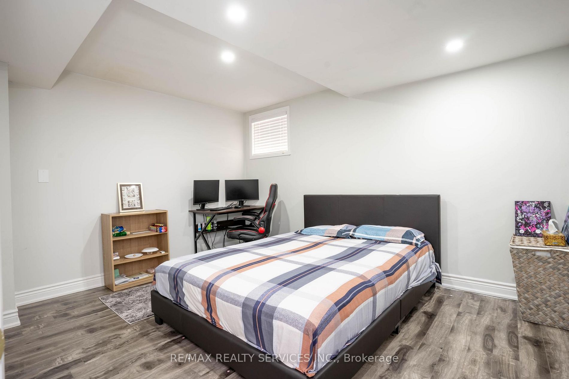 77 Major William Sharpe Dr