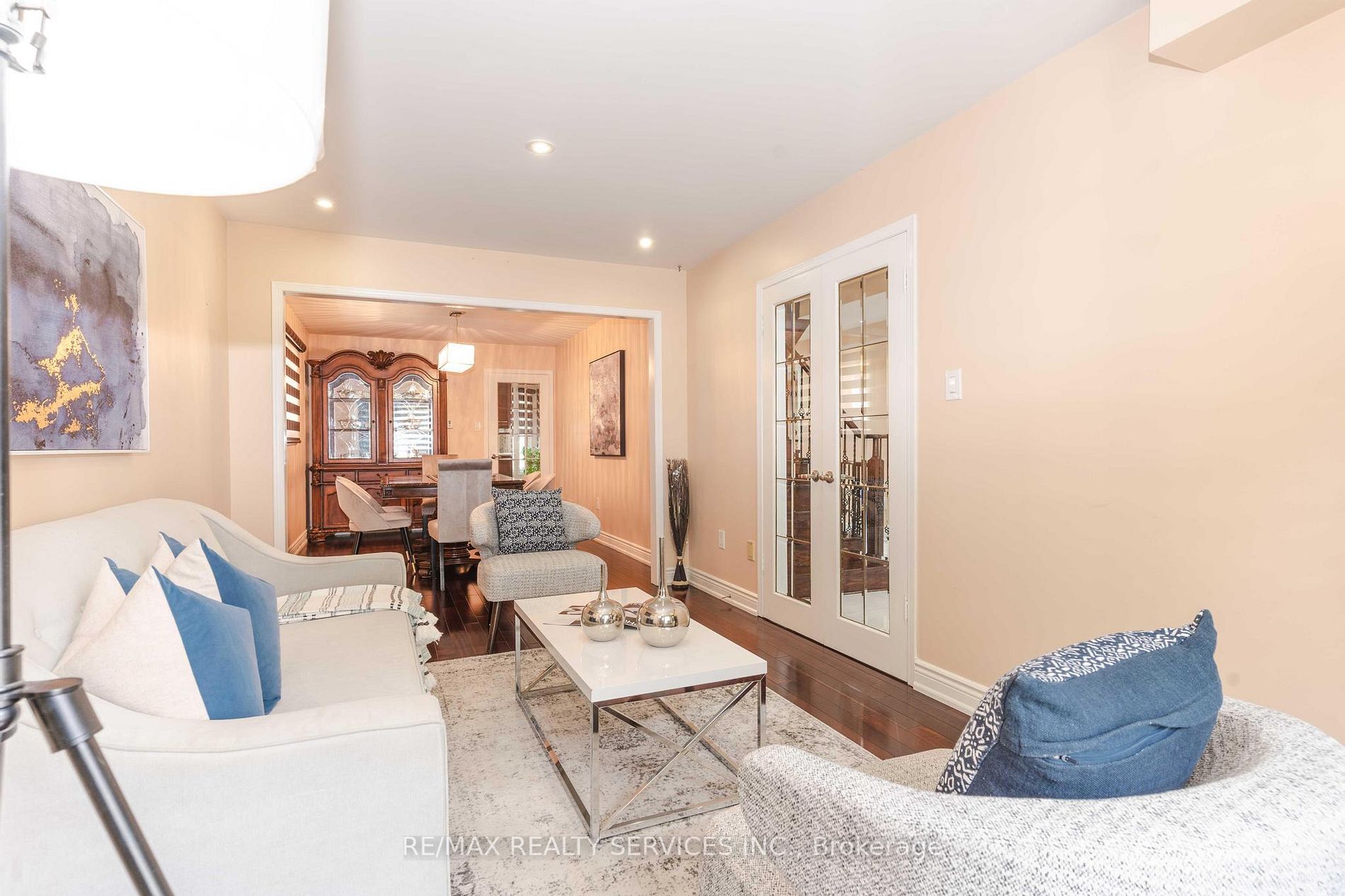 77 Major William Sharpe Dr