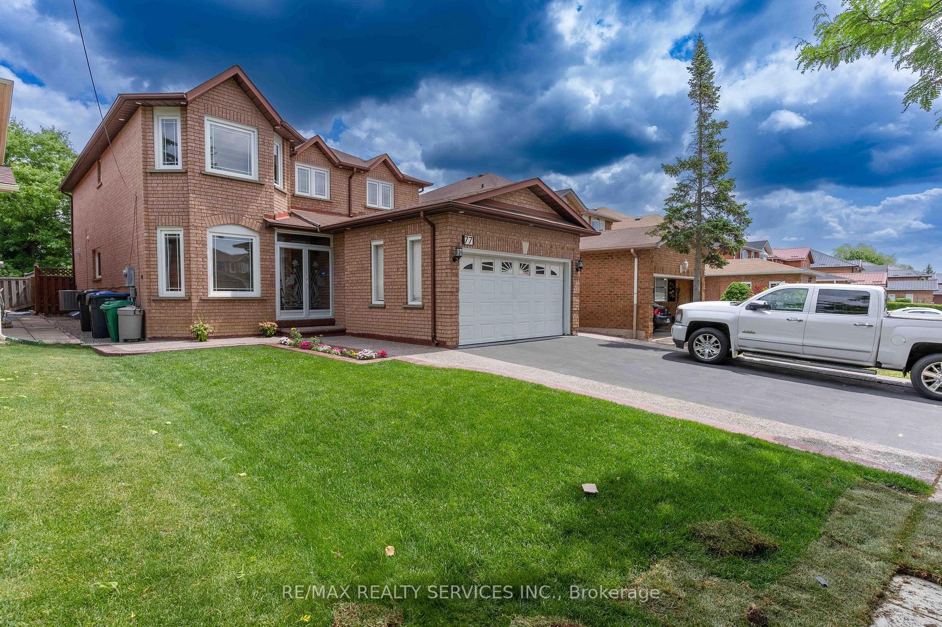 77 Major William Sharpe Dr