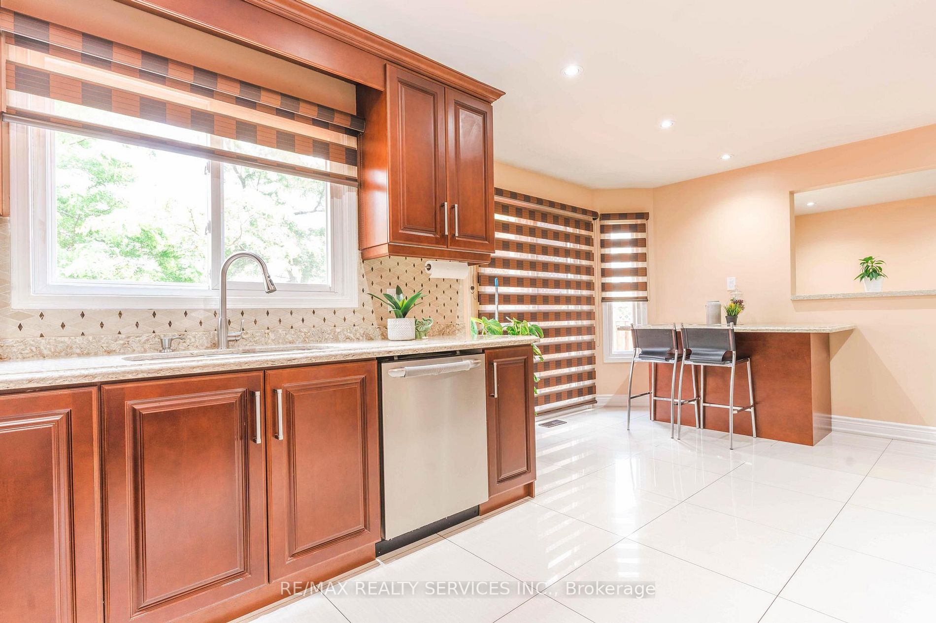 77 Major William Sharpe Dr