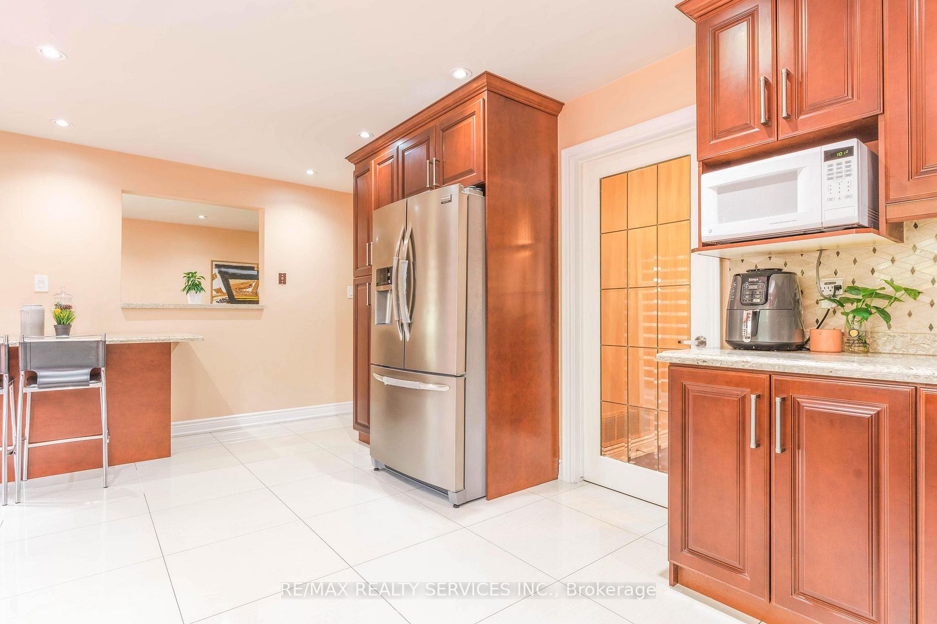 77 Major William Sharpe Dr