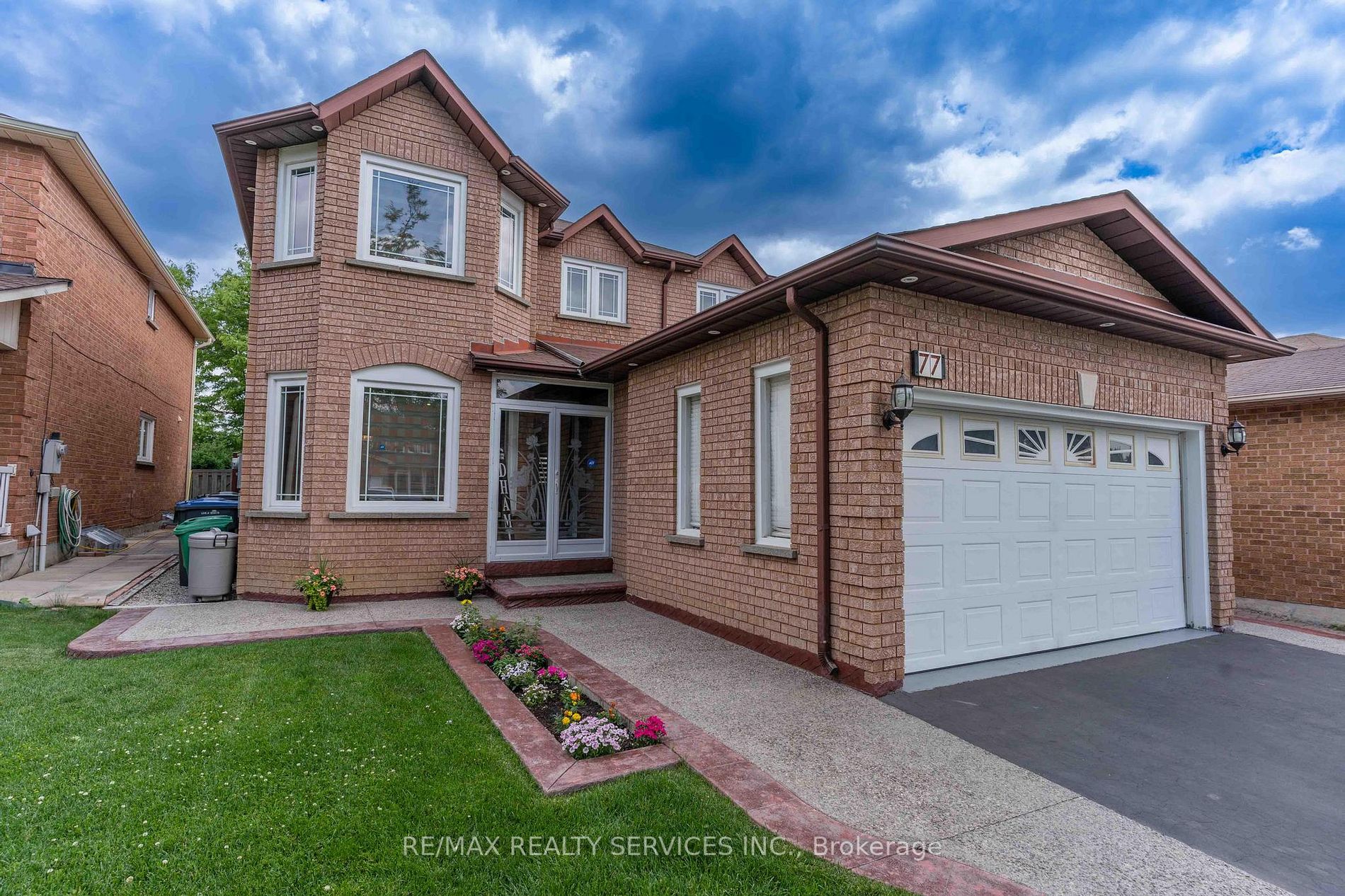 77 Major William Sharpe Dr