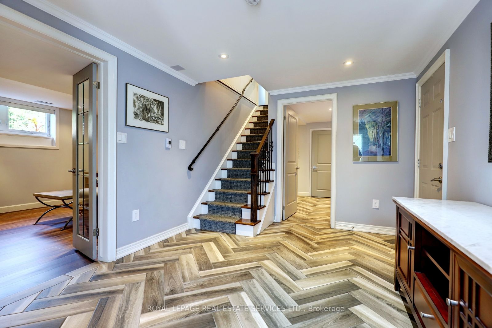 4306 Lakeshore Road