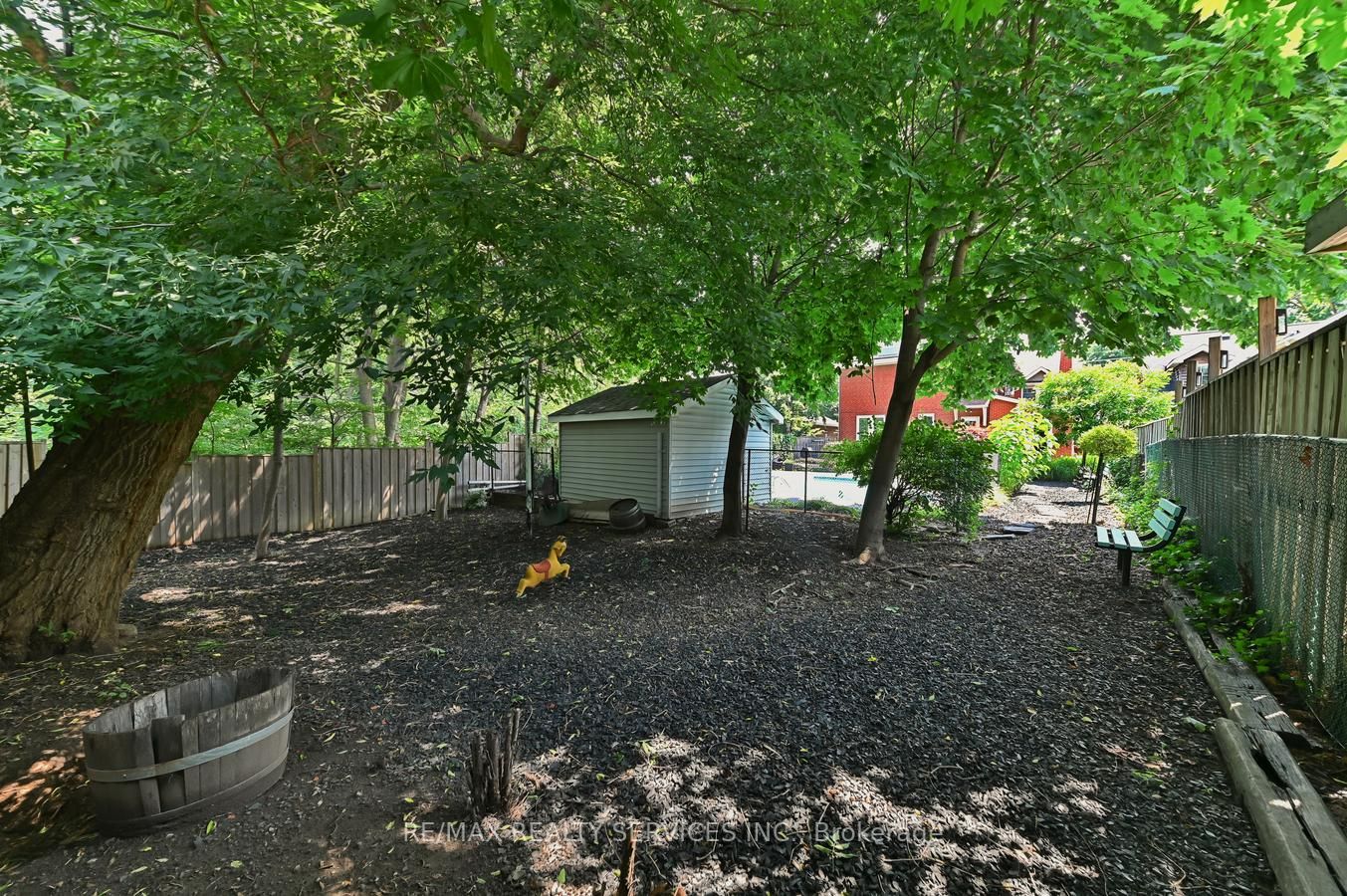 38 Rosedale Ave W