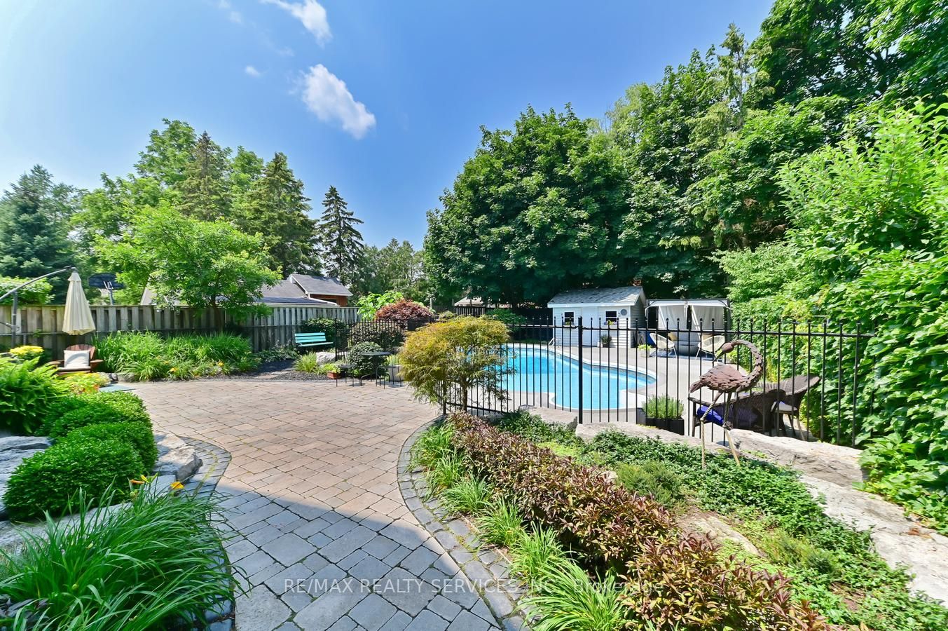 38 Rosedale Ave W