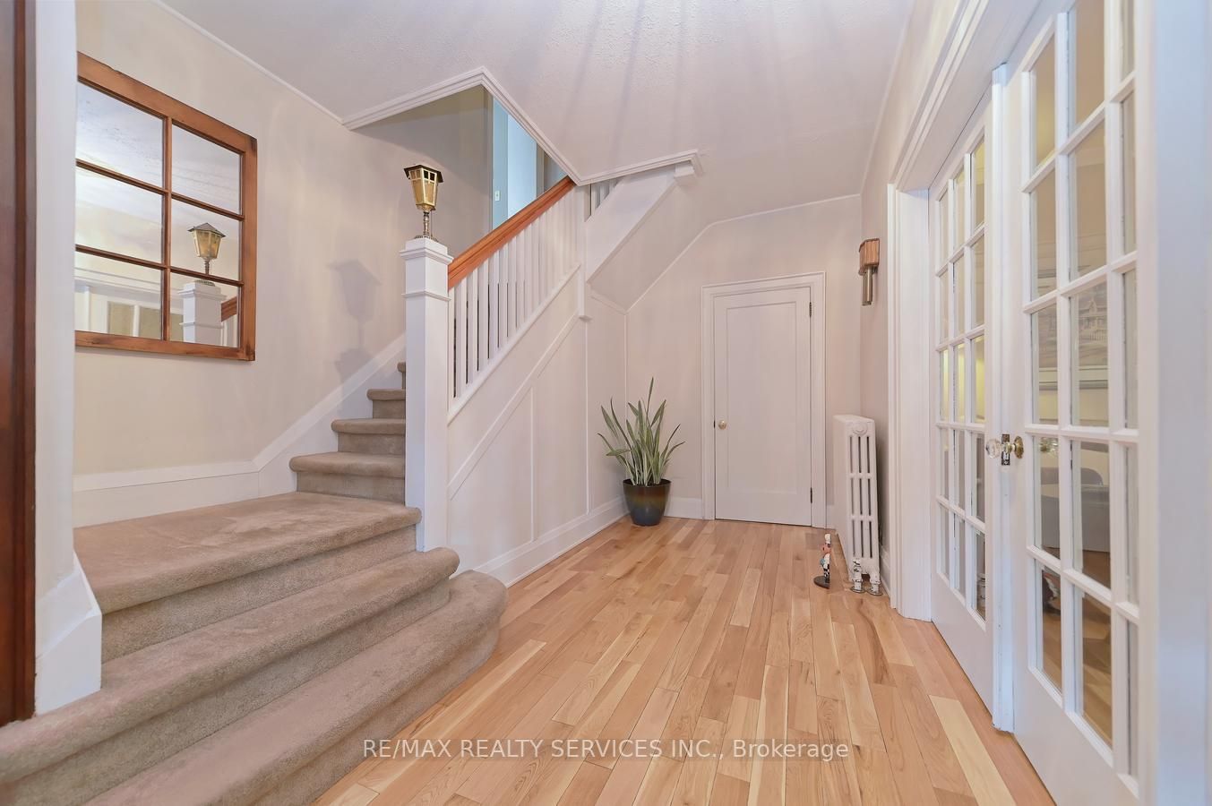 38 Rosedale Ave W
