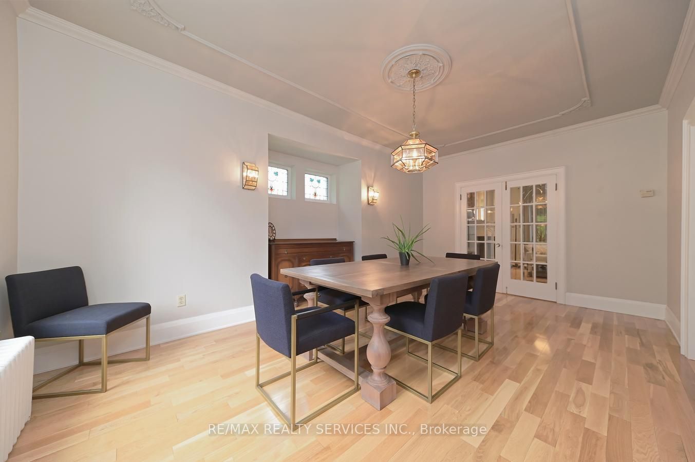 38 Rosedale Ave W