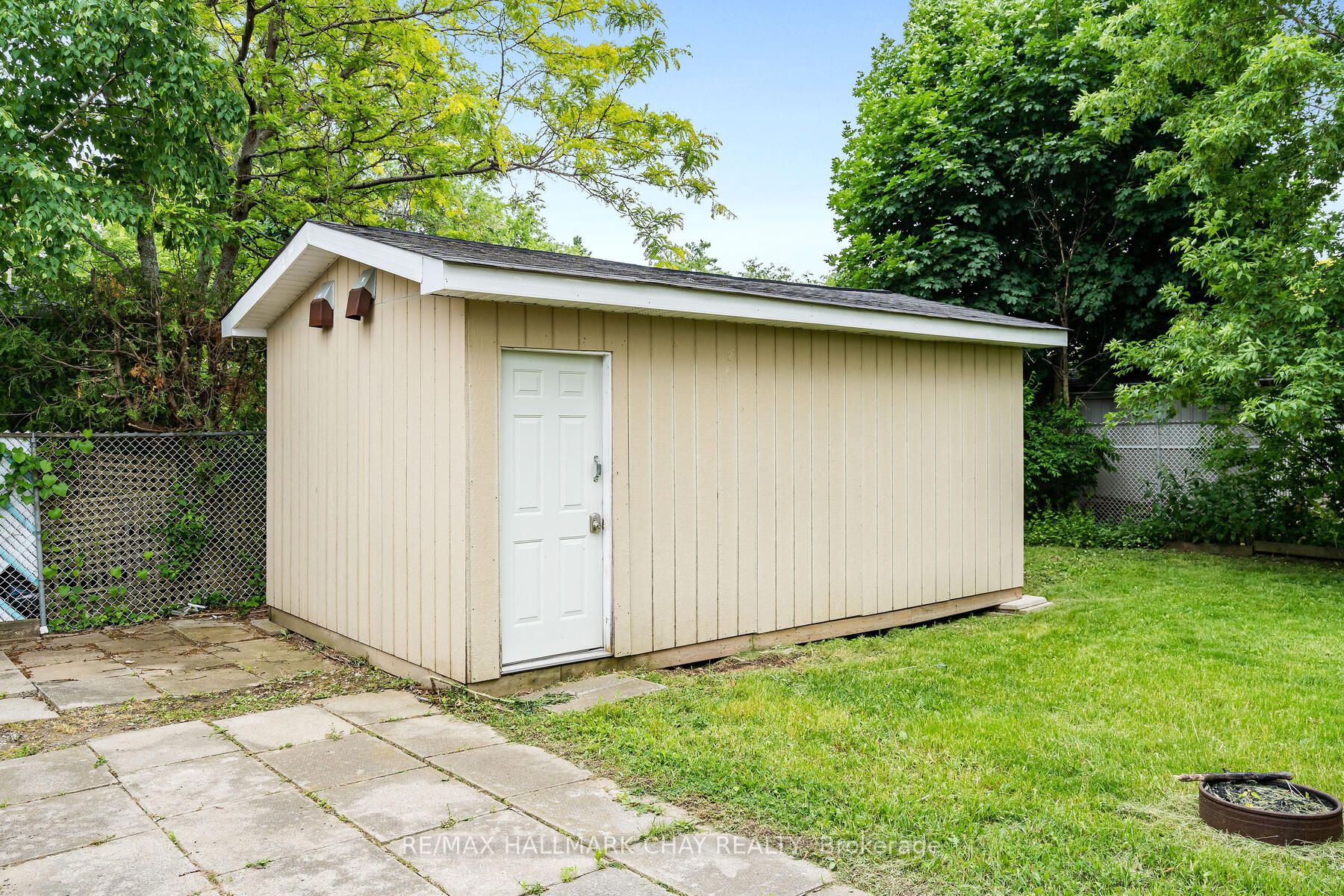 76 Raylawn Cres