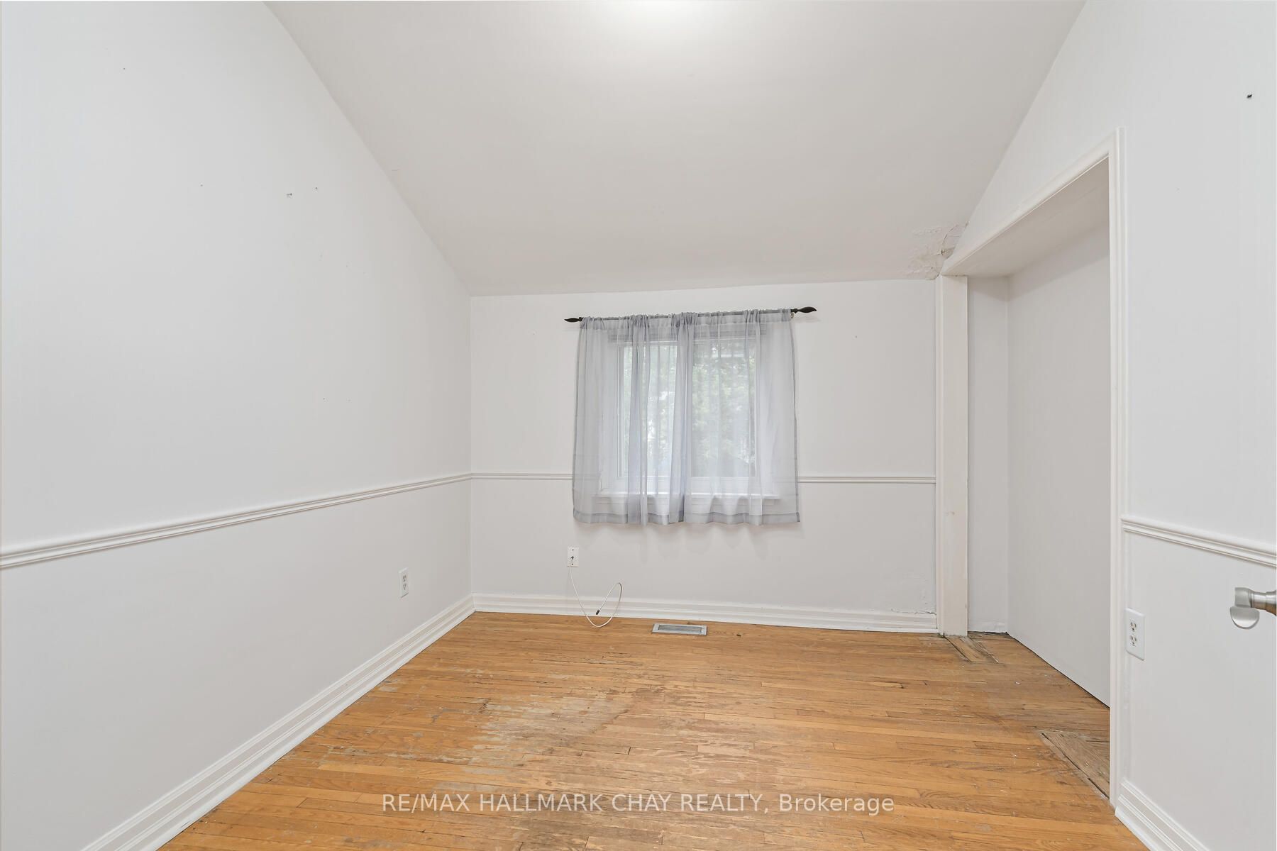 76 Raylawn Cres