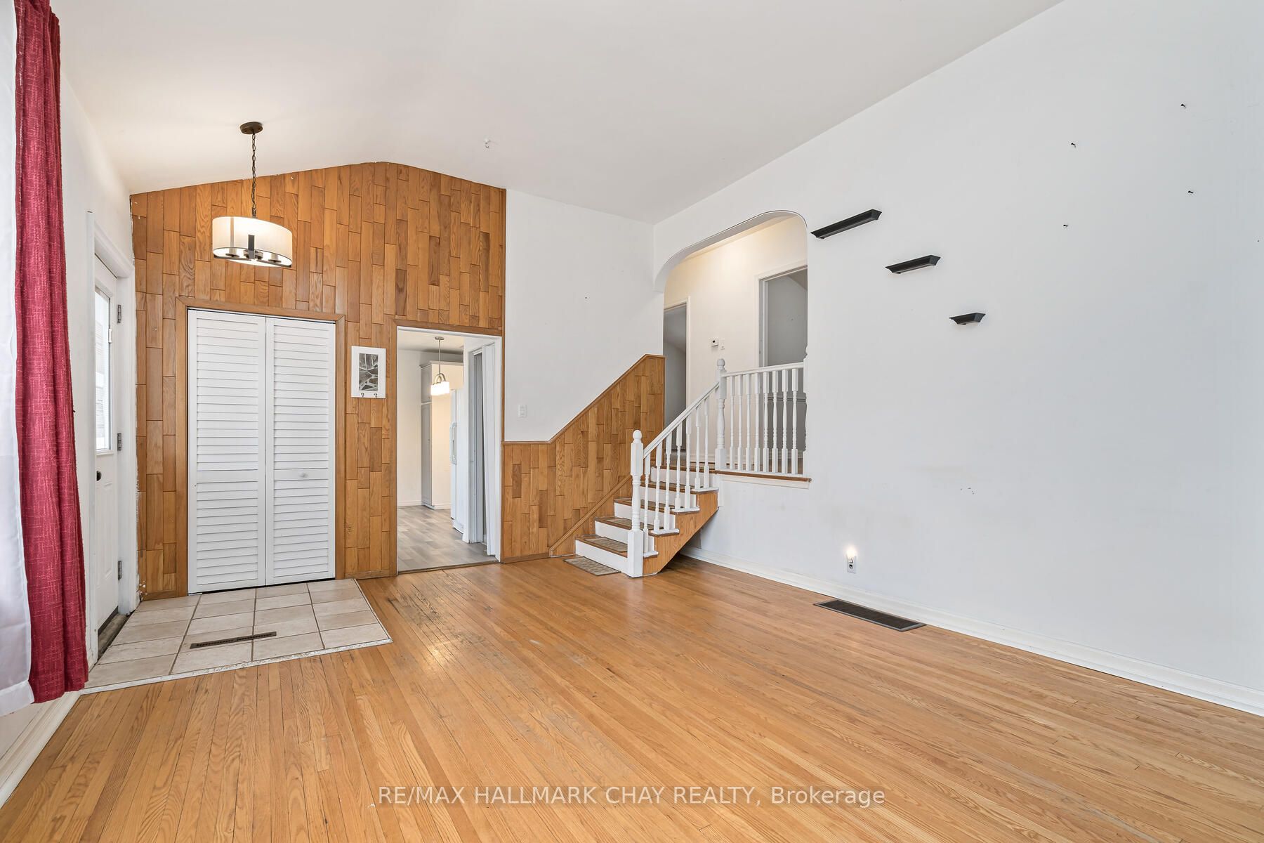 76 Raylawn Cres