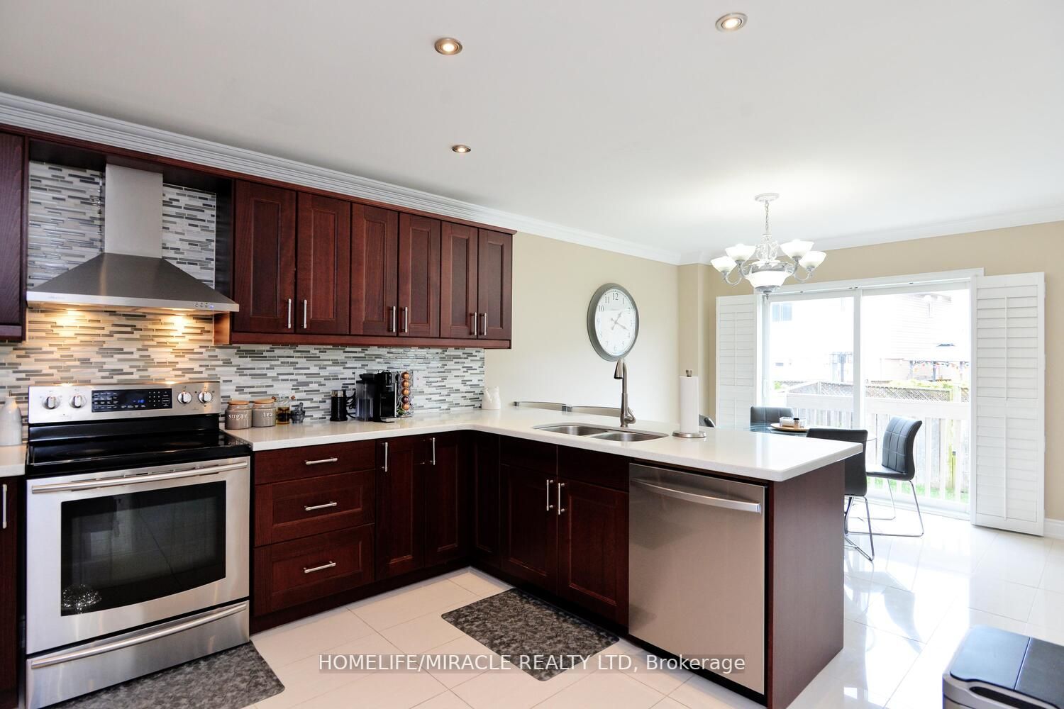 59 Earl Grey Crescent