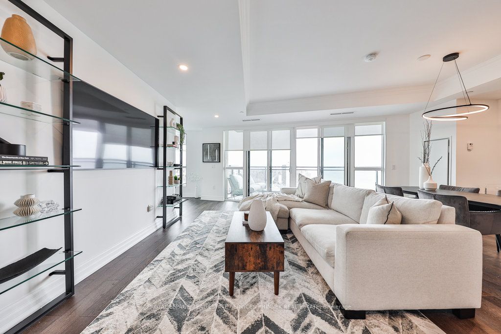 2060 Lakeshore Rd, #1303