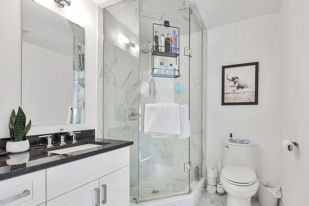 2060 Lakeshore Rd, #1303