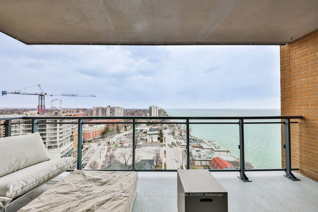 2060 Lakeshore Rd, #1303