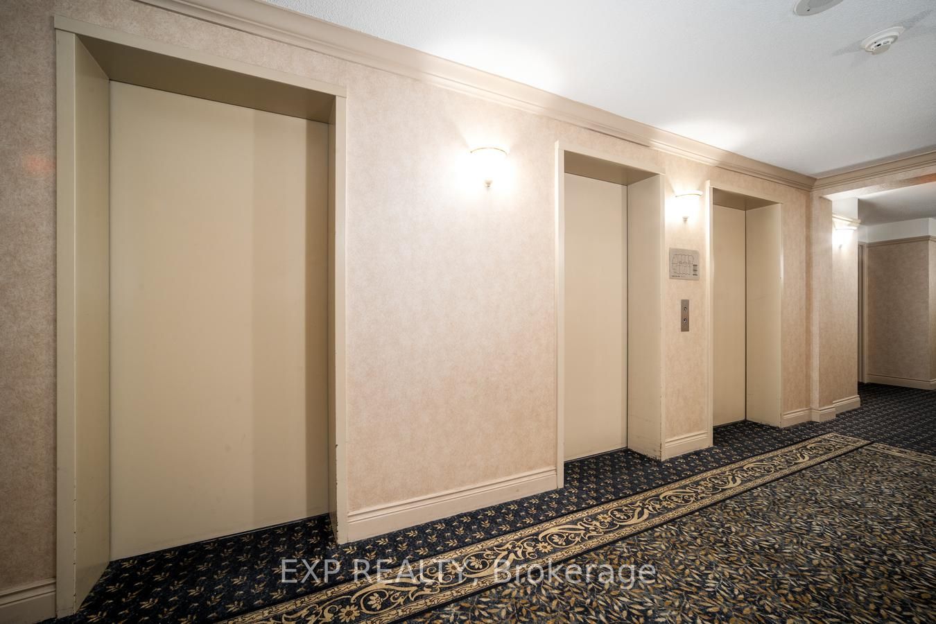 50 Eglinton Ave W, #1110