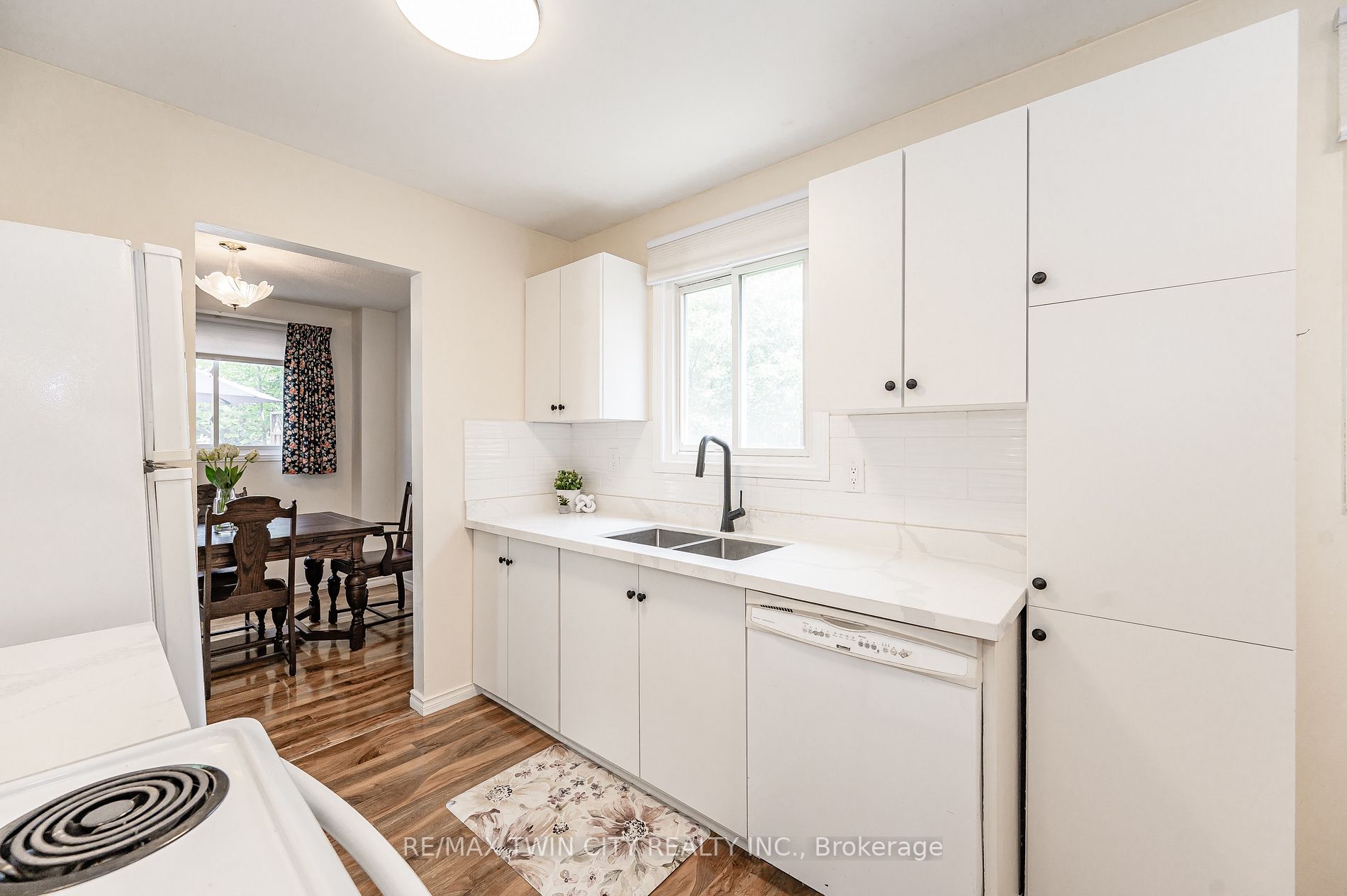 3017 Plum Tree Crt