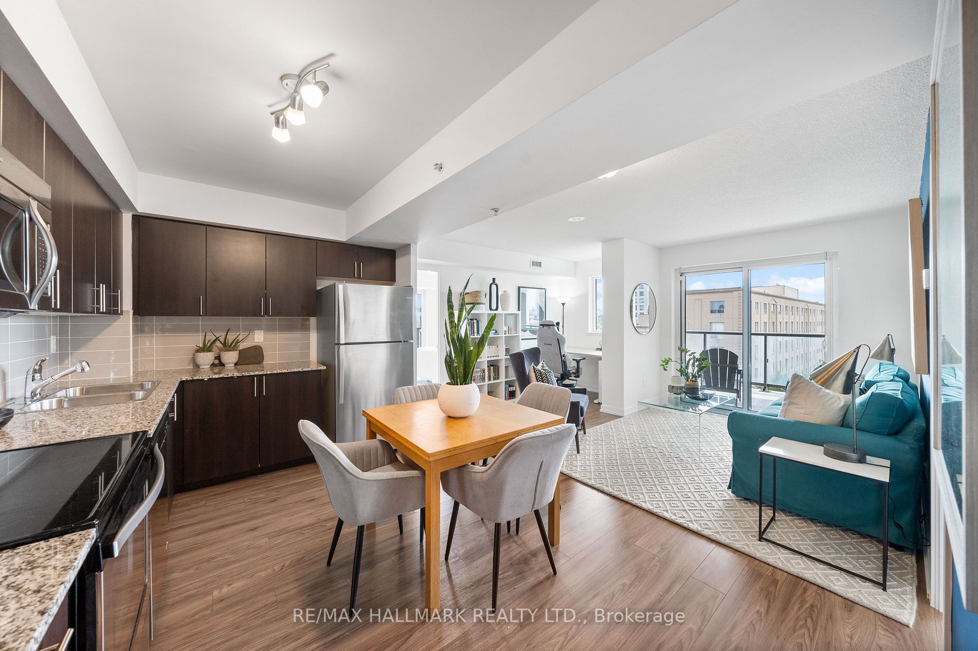 1410 Dupont St, #704