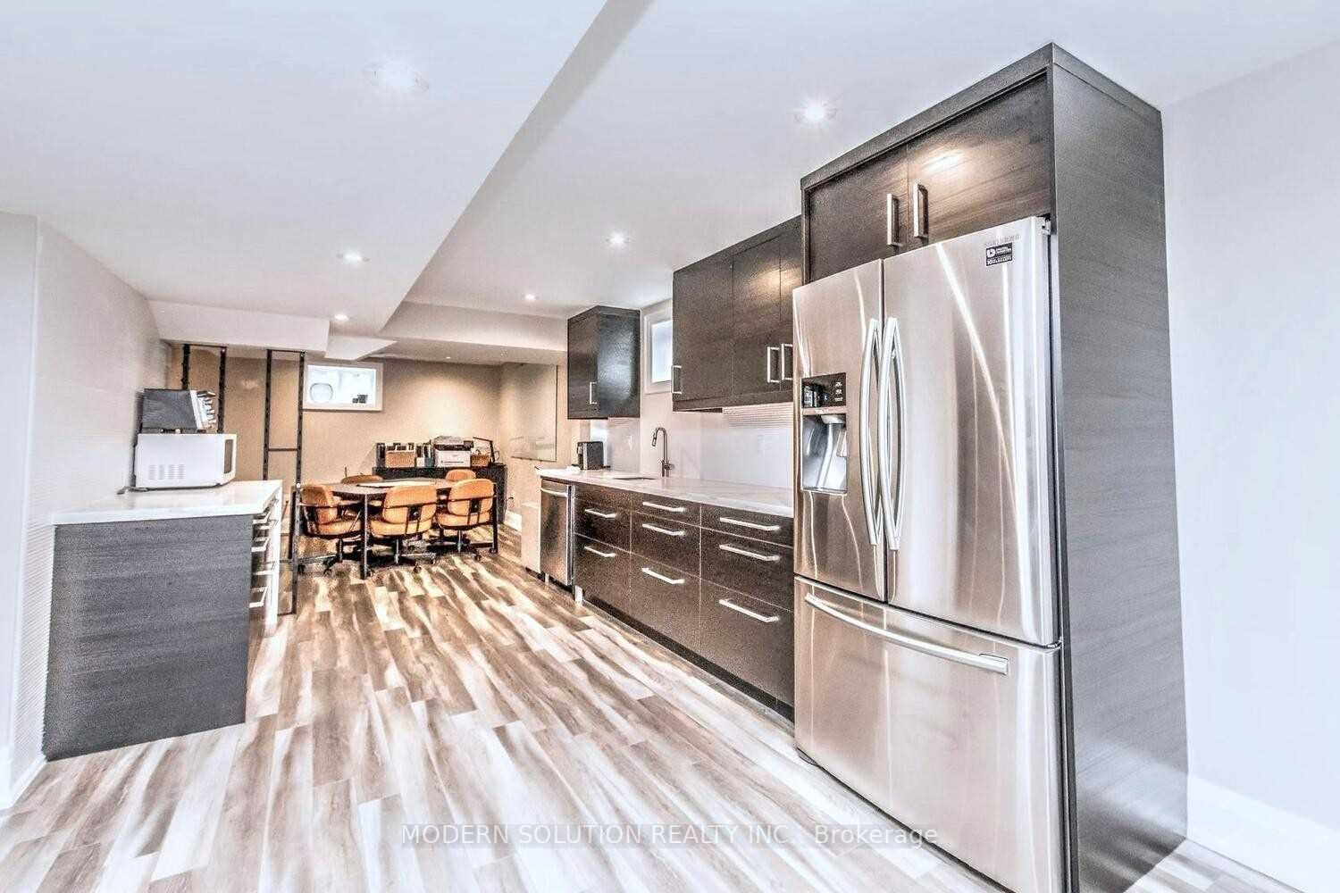 2068 Mississauga Road