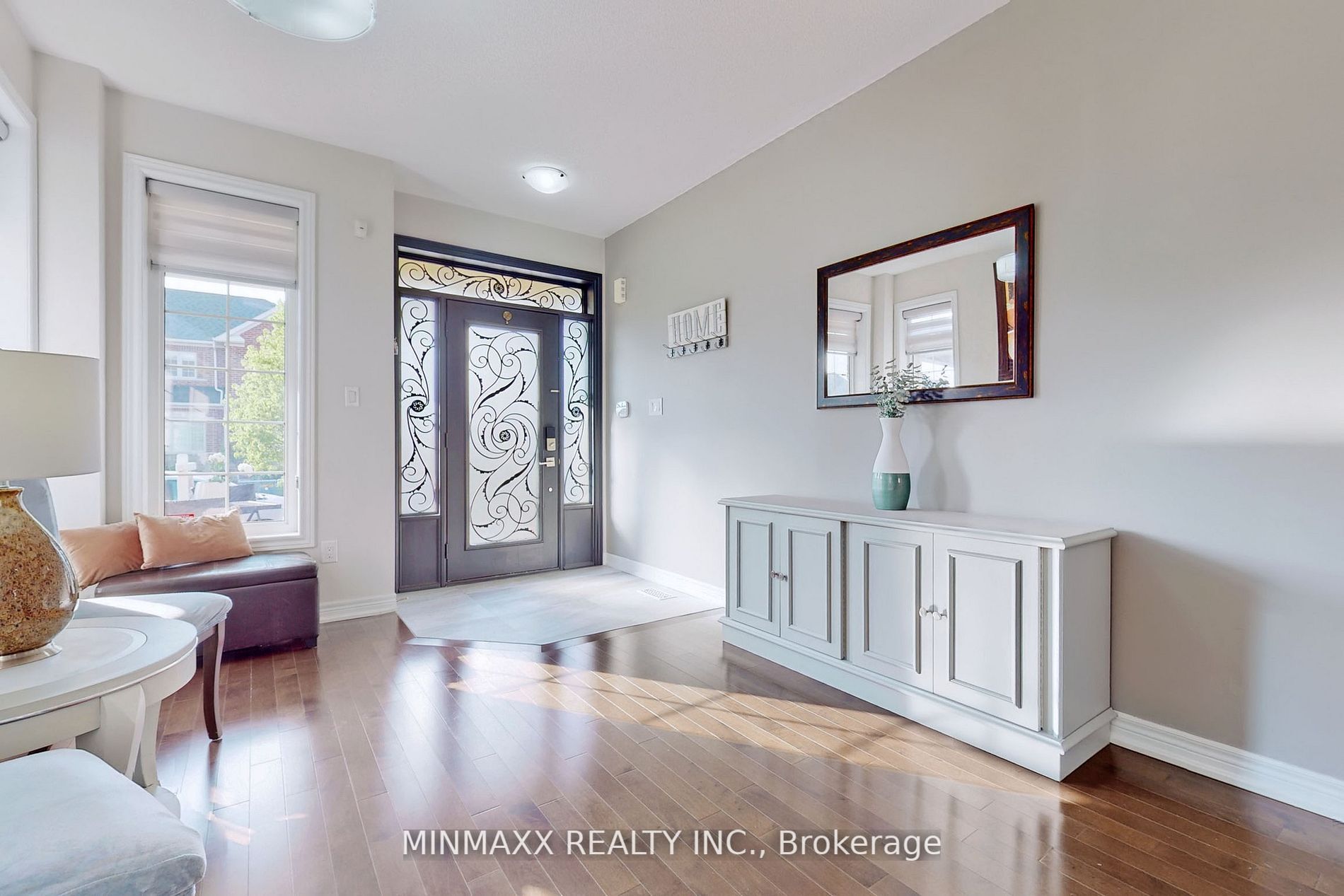 6 Jolana Cres