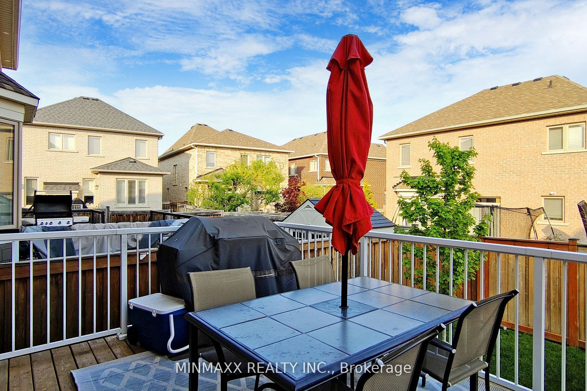 6 Jolana Cres