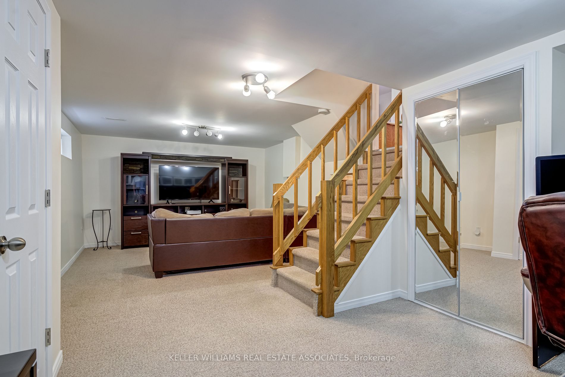 2141 Baynham Crt
