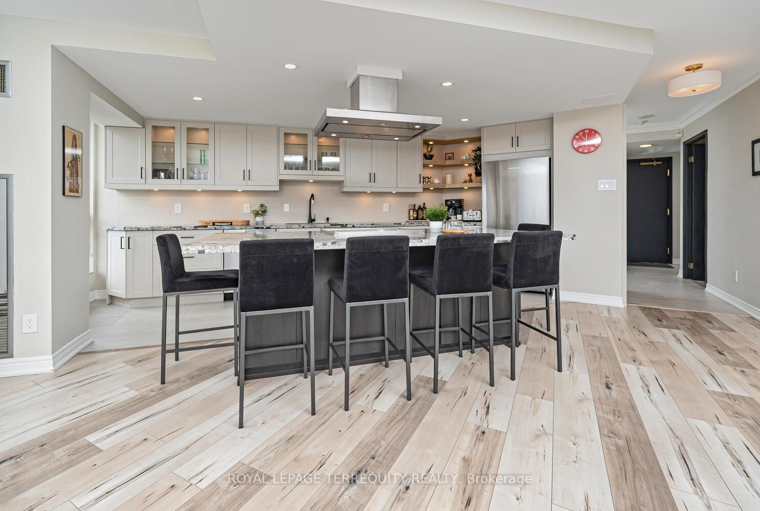 2285 Lake Shore Blvd W, #2108