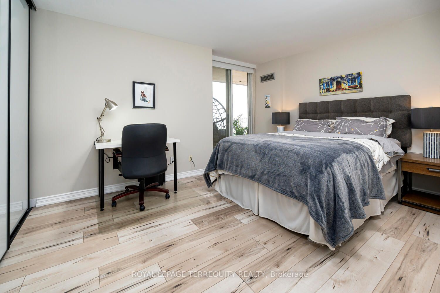 2285 Lake Shore Blvd W, #2108