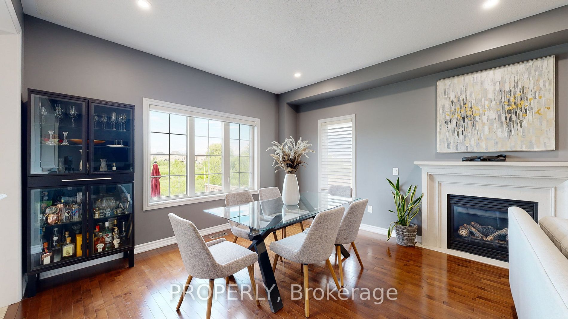 24 Lone Rock Circ