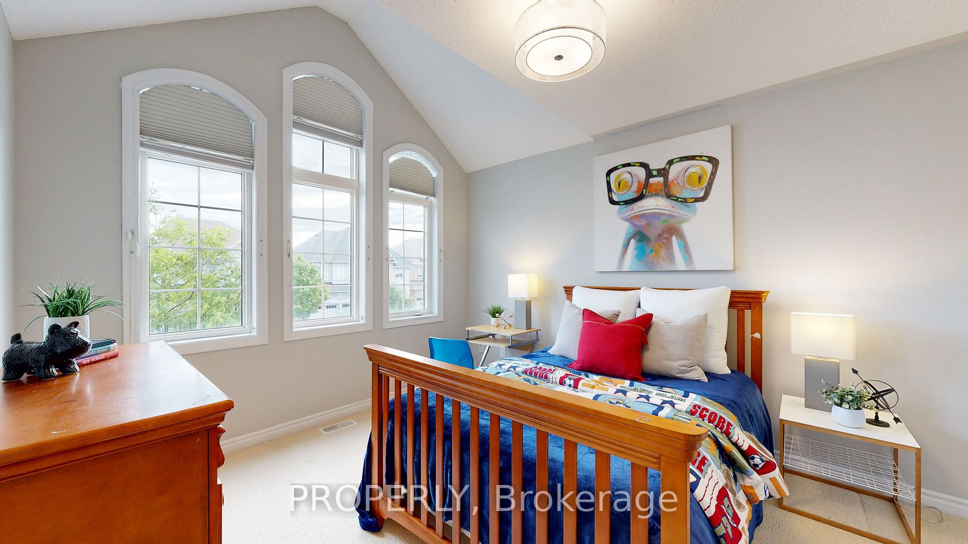 24 Lone Rock Circ