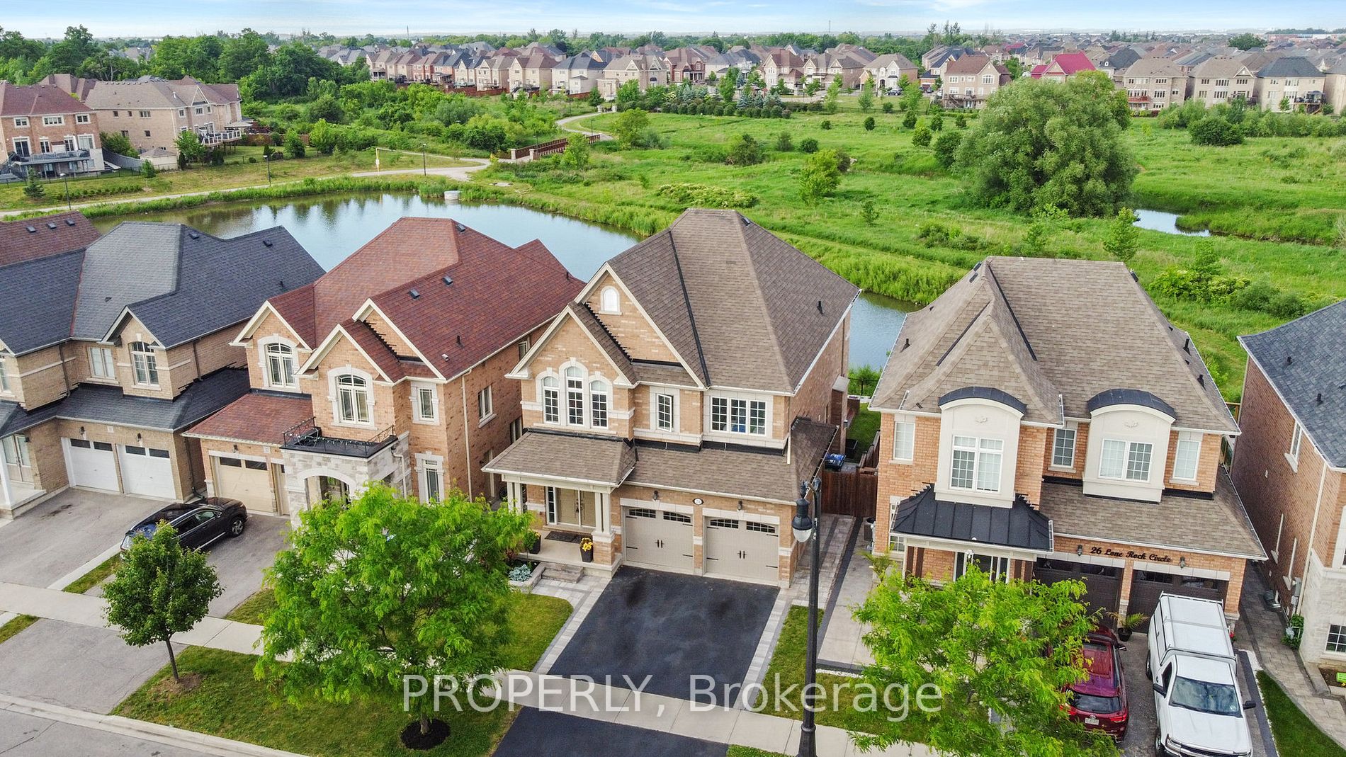 24 Lone Rock Circ