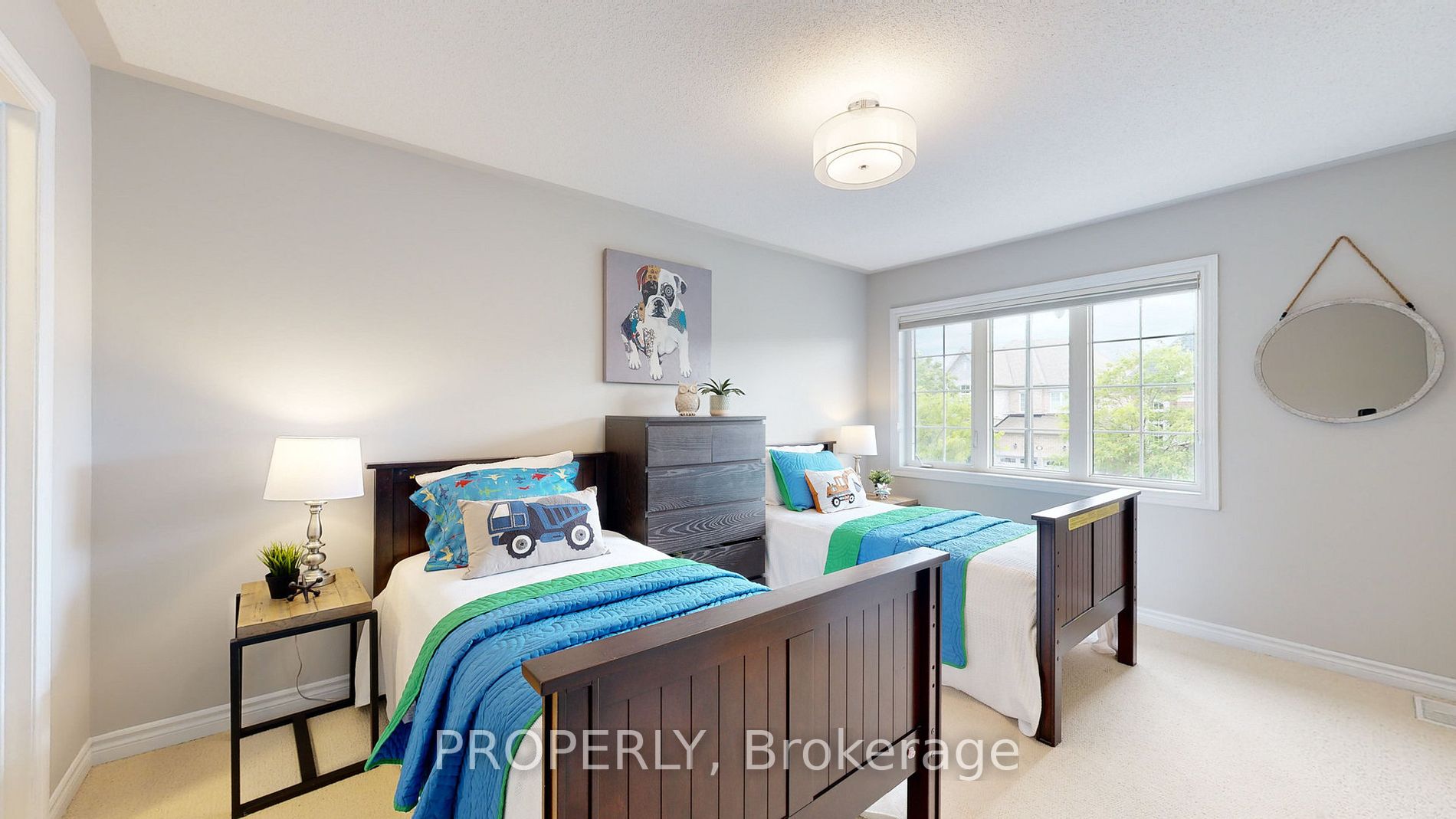 24 Lone Rock Circ