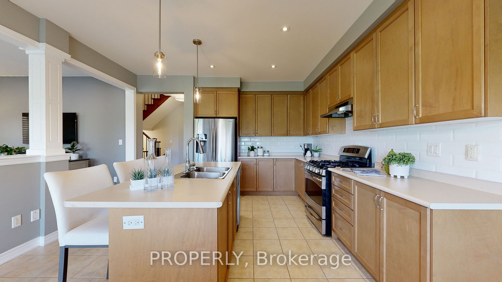 24 Lone Rock Circ