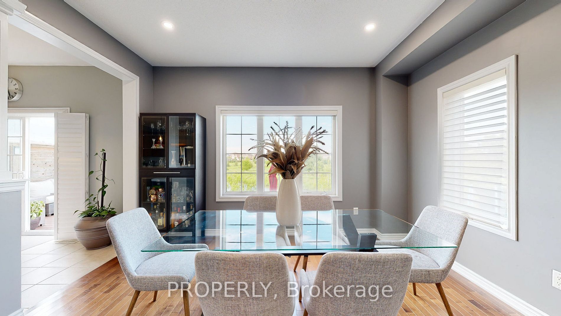 24 Lone Rock Circ
