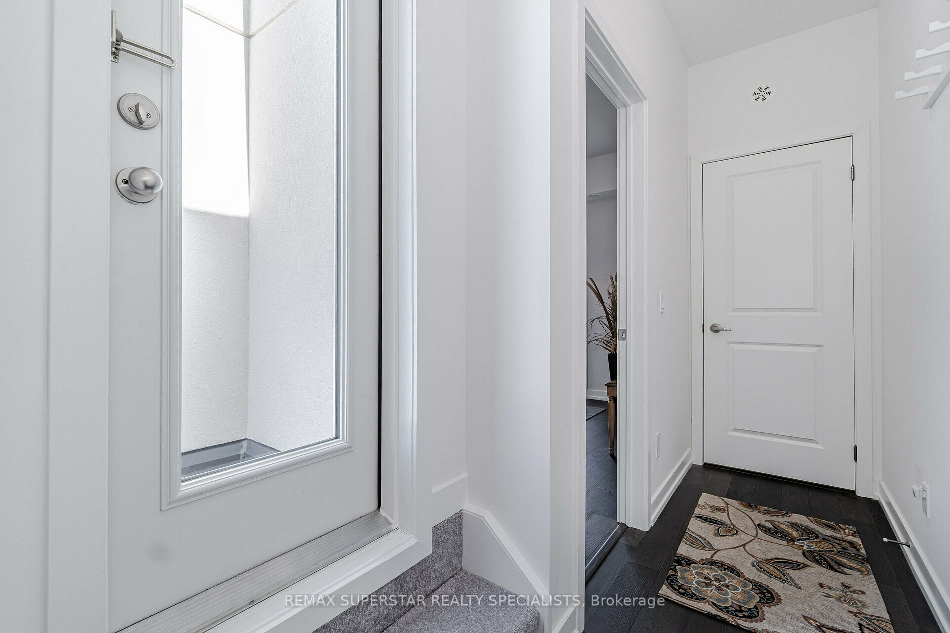 3074 Sixth Line, #236