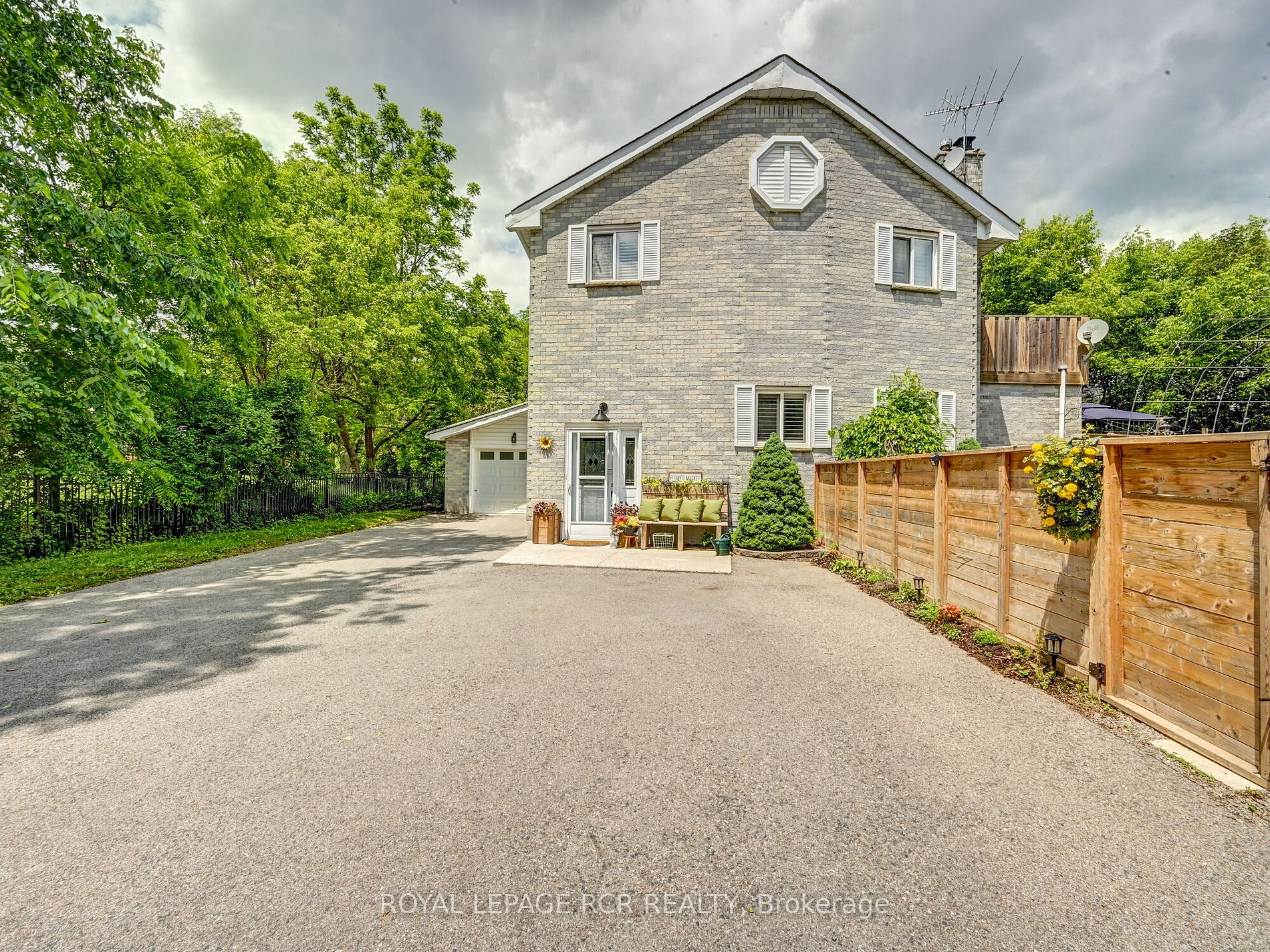 5992 Olde Base Line Road
