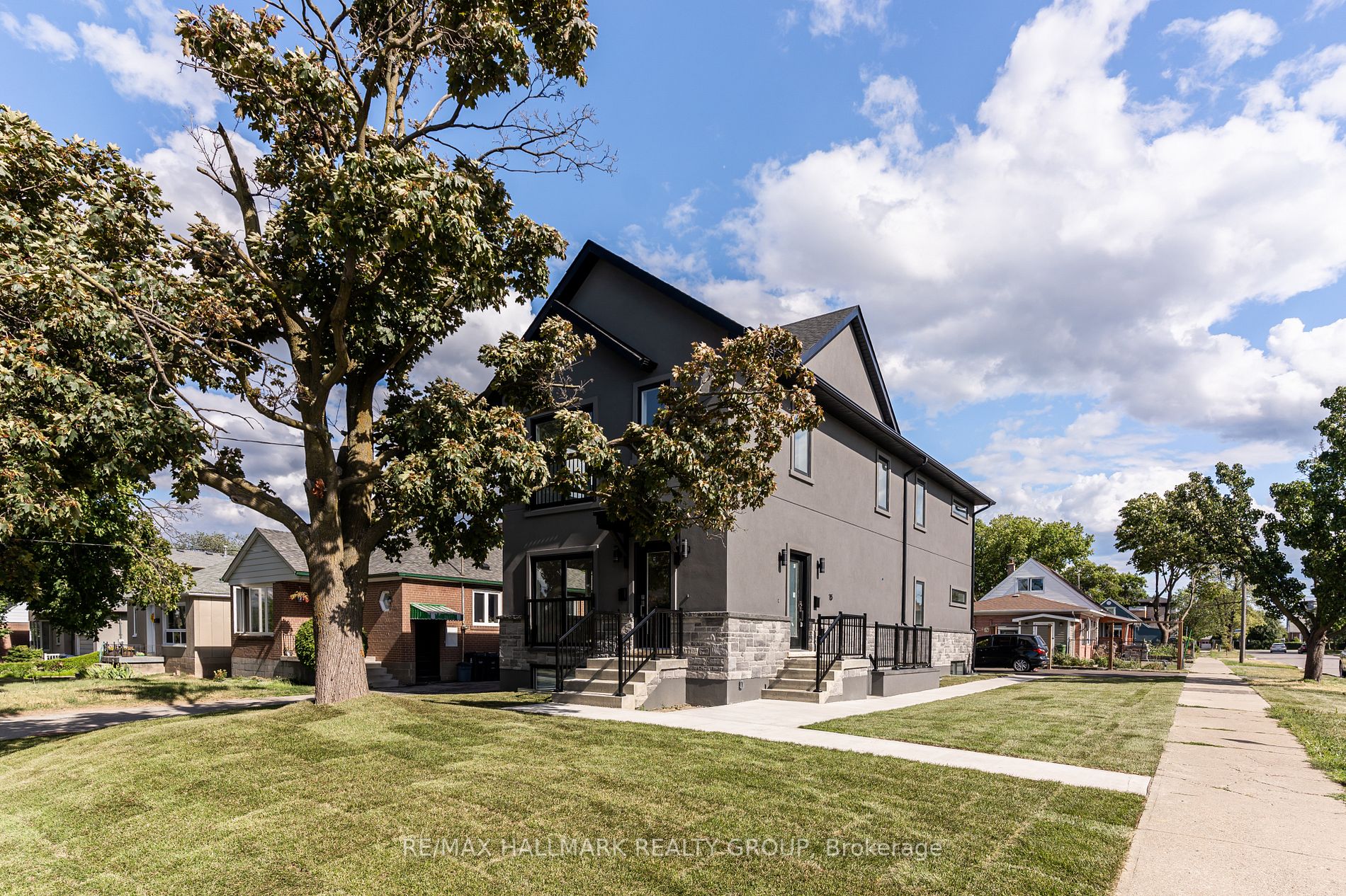15 Burrard Rd