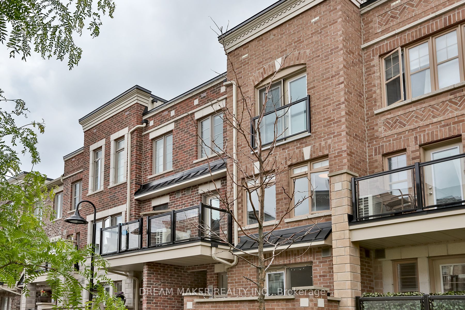 60 Parrotta Drive, #266