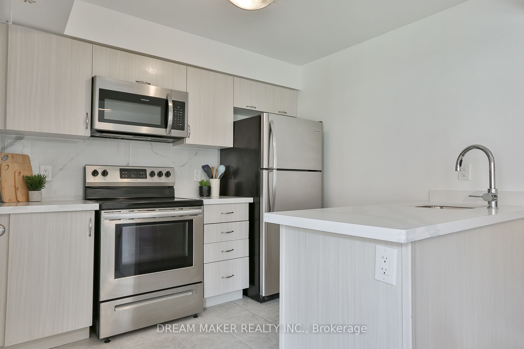 60 Parrotta Drive, #266