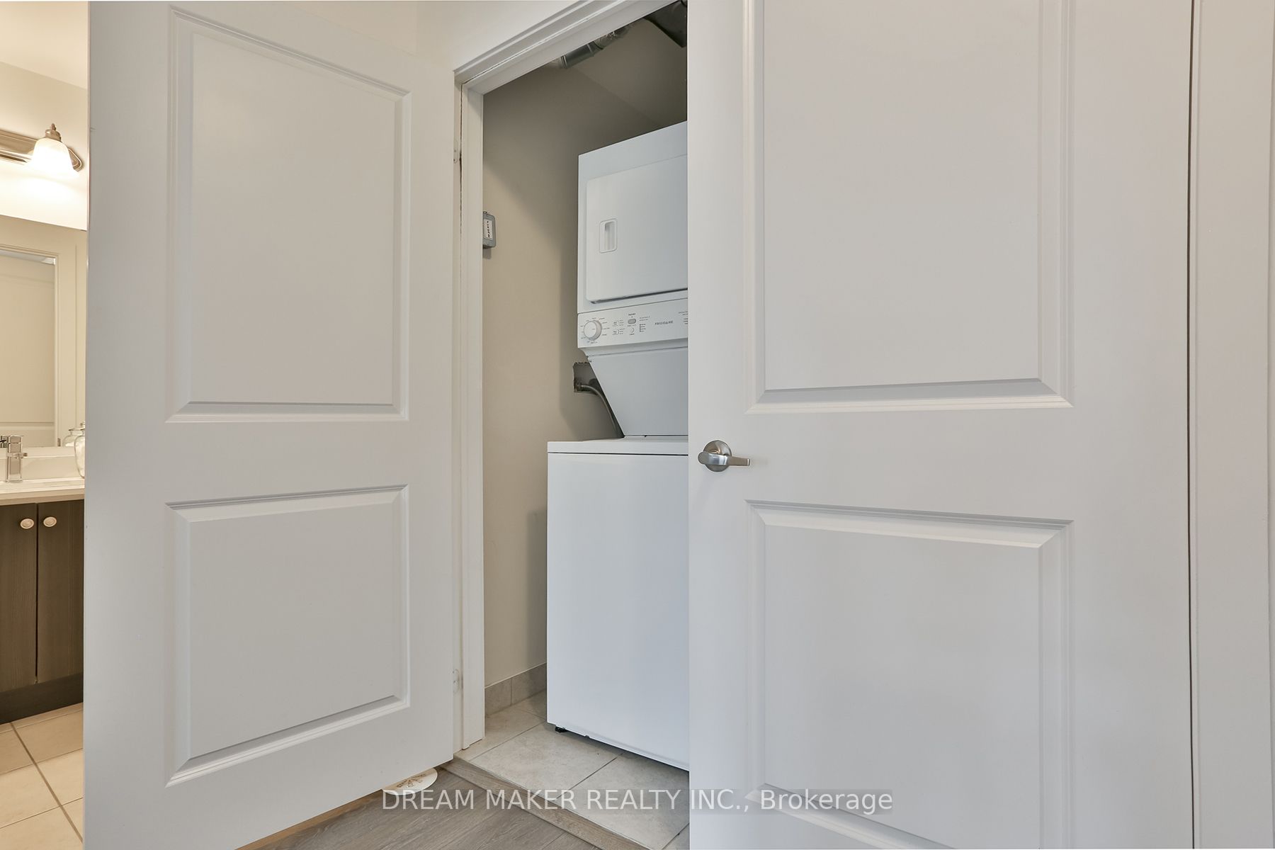 60 Parrotta Drive, #266