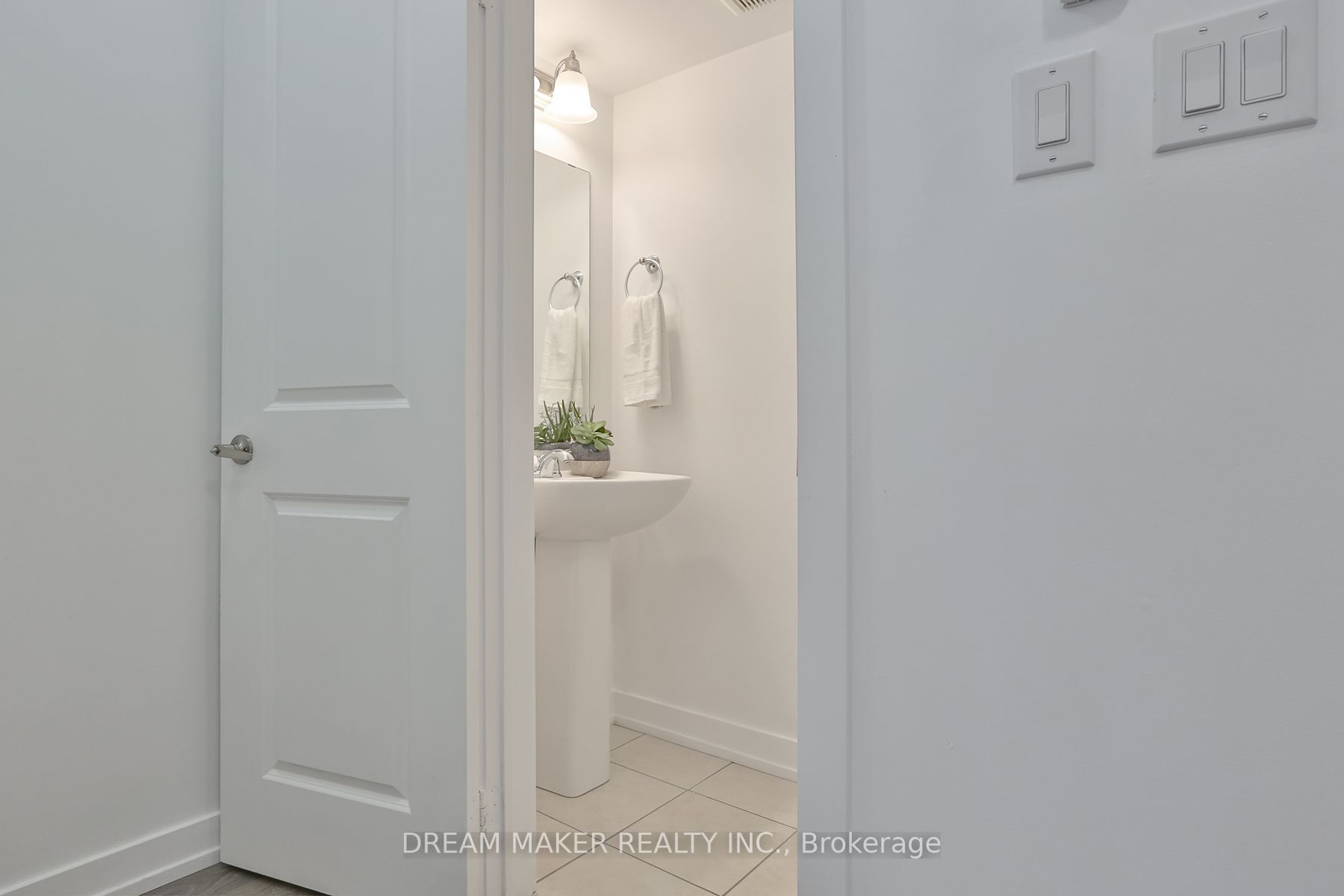 60 Parrotta Drive, #266