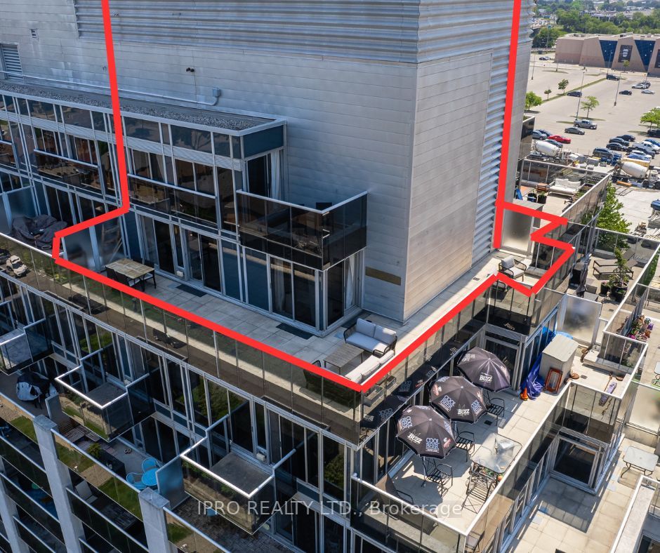 1040 The Queensway Ave, #901