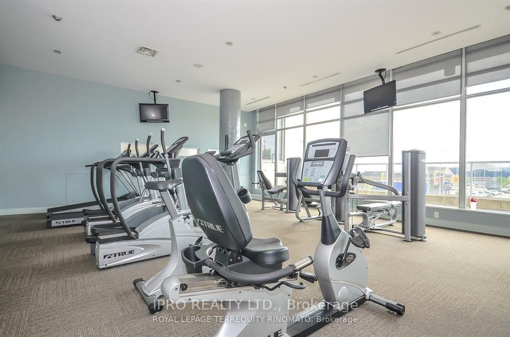 1040 The Queensway Ave, #901