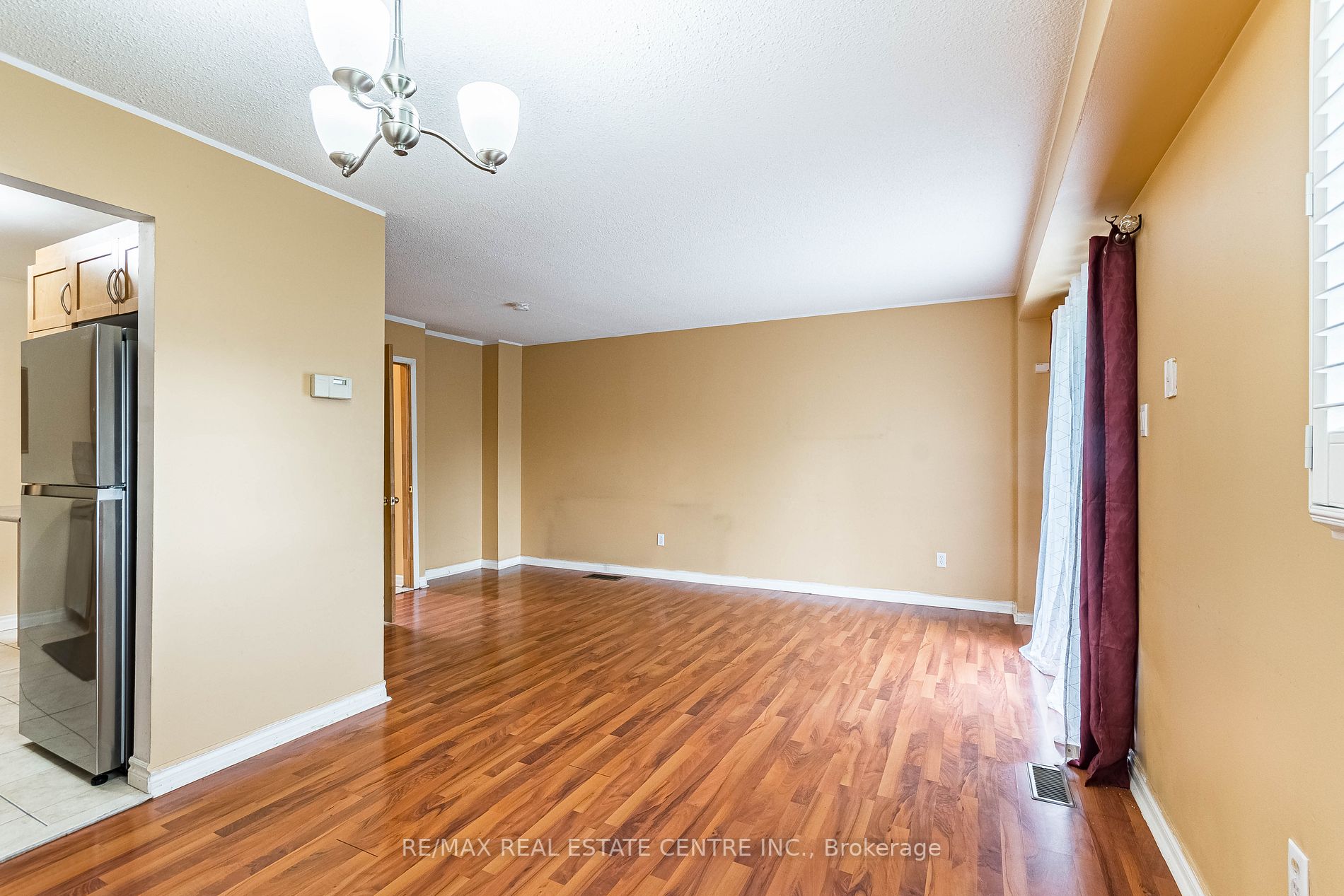 162 Enderby Cres, #162