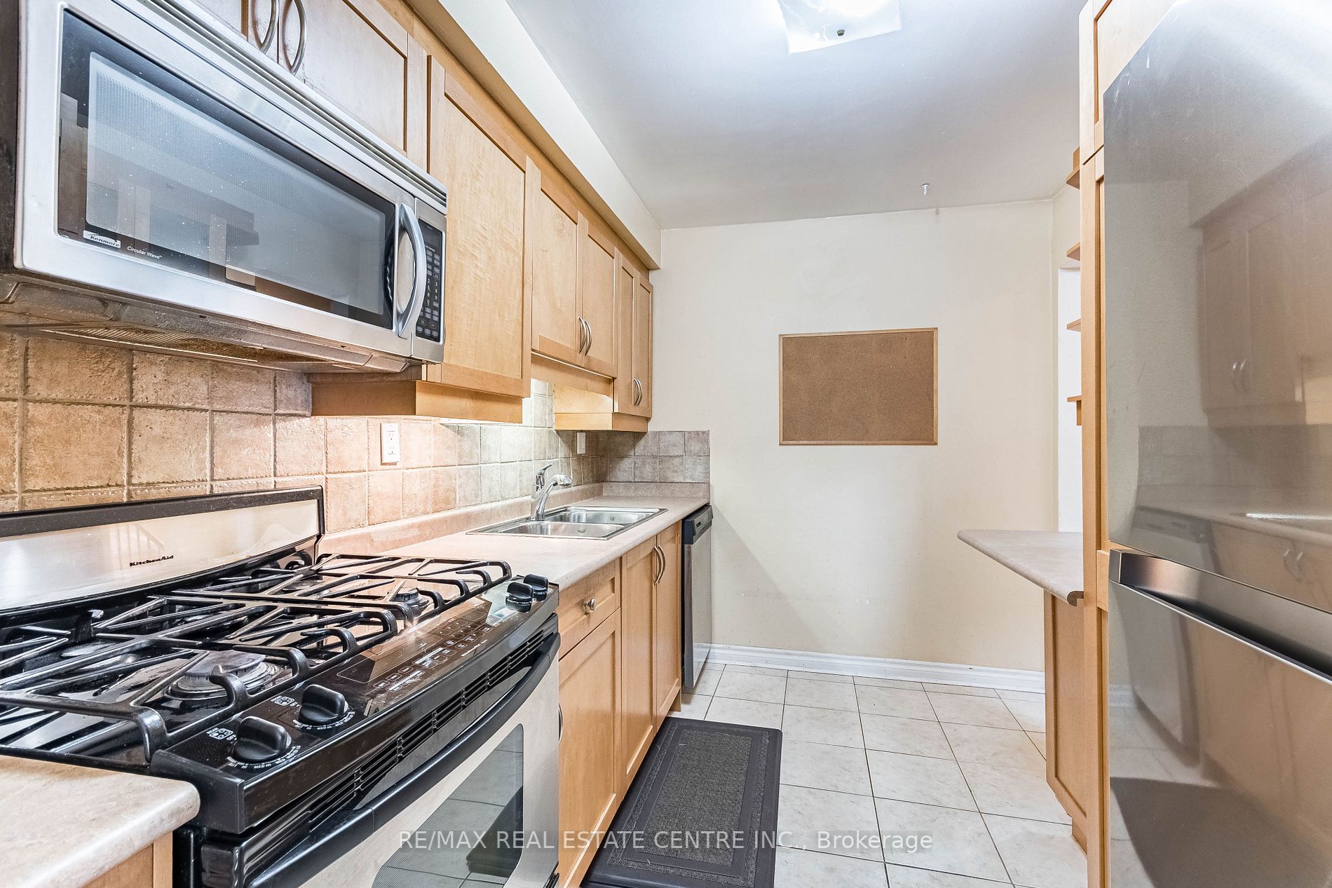 162 Enderby Cres, #162
