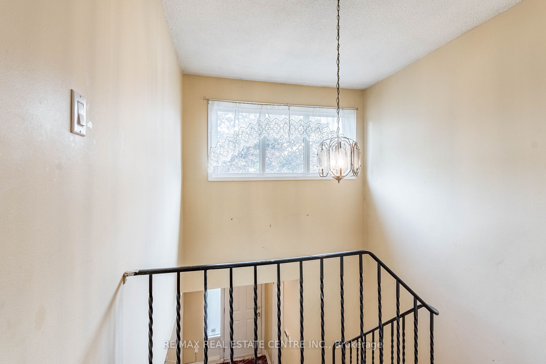 162 Enderby Cres, #162